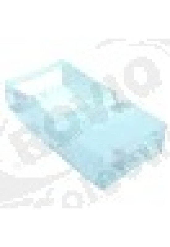 Discharge chute for ice maker