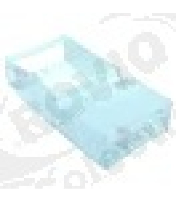 Discharge chute for ice maker